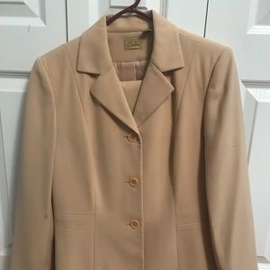 Carlson Tan Womens Suit